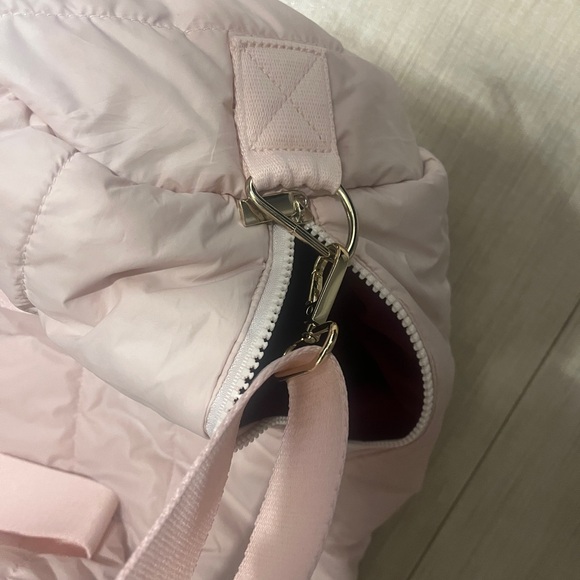 Rare by Selena Gomez pink duffle bag - Picture 7 of 10